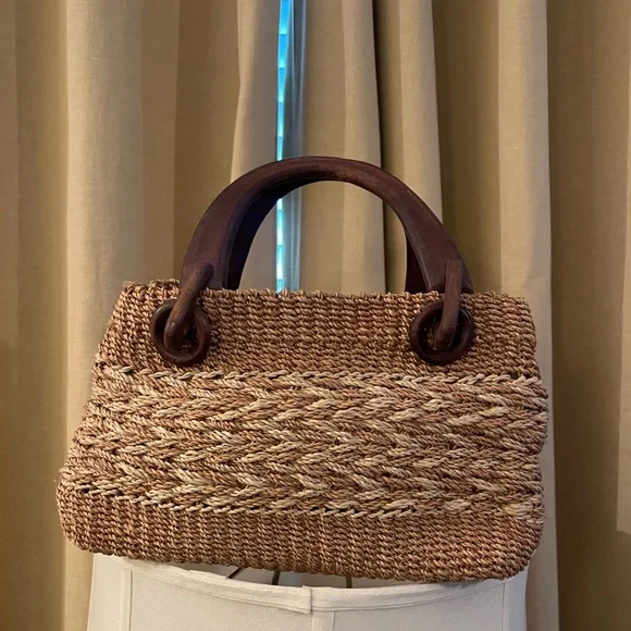 Vintage Woven Straw Handbag Wood Handle Coastal Beach Summer Tote - Picture 4 of 16